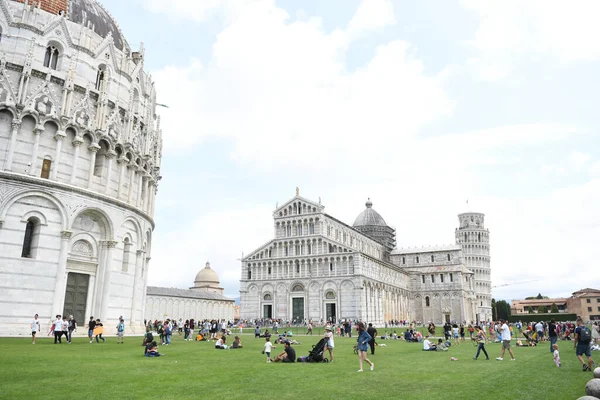 Talya Turistik Bir Yer Pisa Nın Eğimli Kulesi — Stok fotoğraf