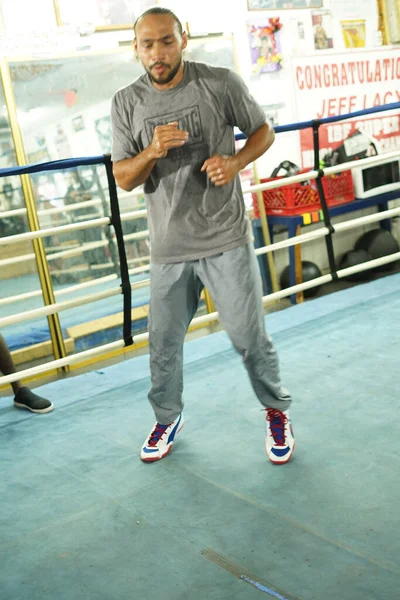 Boxer Keith One Time Thurman Ett Pressevenemang Hans Gym Innan — Stockfoto