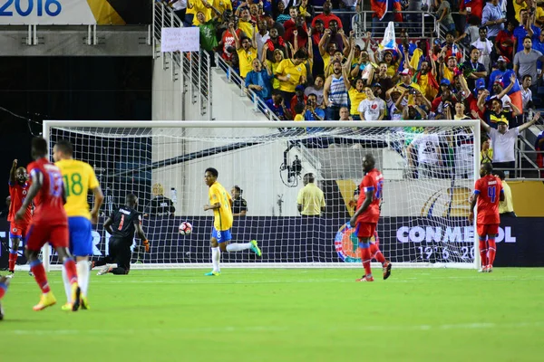 Brezilya, 8 Haziran 2016 tarihinde Orlando Florida 'daki Copa America Centenario' da Haiti ile karşılaştı..