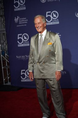 15 Ekim 2019 'da Nashville, Tennessee' deki Linbscome Üniversitesi 'nde verilen 50. GMA Dove Ödülleri sırasında kırmızı halı.