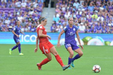 Orlando Pride 22 Nisan 2017 'de Orlando City Stadyumu' nda Washington Spirit 'e ev sahipliği yaptı..  