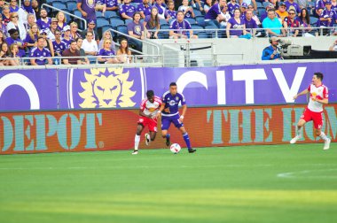Orlando City SC, 6 Mayıs 2016 'da Orlando Florida' daki Dünya Kampı Stadyumu 'nda New York Red Bulls' a ev sahipliği yaptı.. 