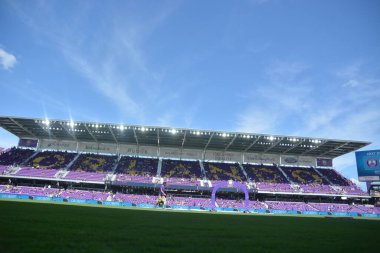 Orlando City 29 Nisan 2017 'de Orlando, Florida' daki Orlando City Stadyumu 'nda Colorado Rapids' e ev sahipliği yaptı.) 