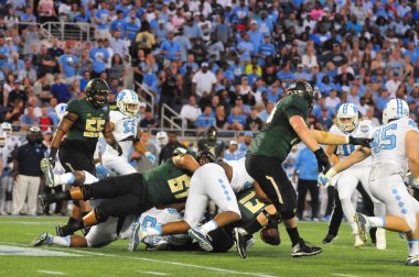 Kuzey Carolina 29 Aralık 2015 tarihinde Orlando Florida 'daki Kamp Dünya Stadyumu' nda oynanan Russell Atletizm Kupası 'nda Baylor ile karşılaşacak.. 
