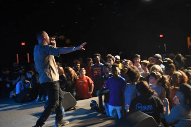 Crossover Kilisesi, 6 Ekim 2018 'de Tampa Florida' daki Crossover Kilisesi 'nde iki yıllık lezzet festivaline ev sahipliği yapıyor..  