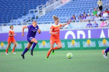 Orlando Pride sunucusu Houston Dash 23 Haziran 2016 'da Orlando Florida' daki Dünya Kampı Stadyumu 'nda..