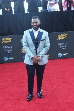 Kırmızı Halı Fotoğrafları 29 Mart 2019 Cumartesi günü Las Vegas 'taki Orleans Resort' ta düzenlenen 34. Yıldız Ödülleri sırasında çekildi.