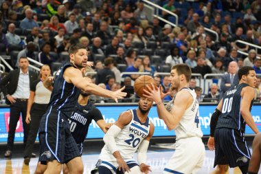 Orlando Magic 28 Şubat 2020 tarihinde Orlando Florida 'da Amway Center' da Minnesota Timberwolves 'a ev sahipliği yapar..  