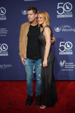 15 Ekim 2019 'da Nashville, Tennessee' deki Linbscome Üniversitesi 'nde verilen 50. GMA Dove Ödülleri sırasında kırmızı halı. 