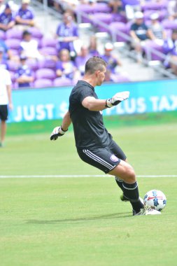 Orlando City 15 Nisan 2017 'de Florida, Orlando' daki Citrus Bowl 'da Los Angeles Galaksisine ev sahipliği yaptı..  