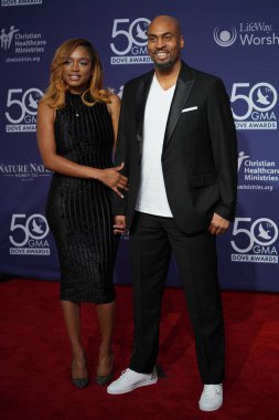 15 Ekim 2019 'da Nashville, Tennessee' deki Linbscome Üniversitesi 'nde verilen 50. GMA Dove Ödülleri sırasında kırmızı halı. 