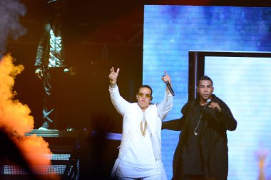 Baba Yankee ve Don Omar 7 Ağustos 2016 'da Orlando Florida' daki Amway Center 'da konser verdiler.. 