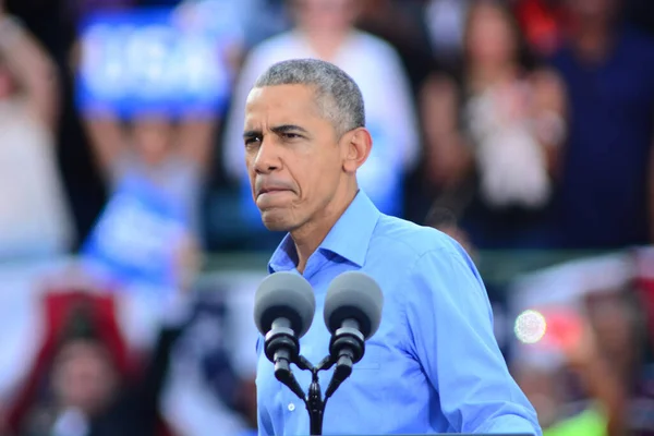 President Barack Obama Talar Vid Ett Kampanjmöte Osceola Heritage Park — Stockfoto