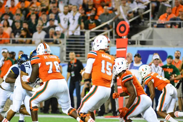 West Virginia Mountaineers Möter Miami Hurricanes 71St Russell Bowl Camping — Stockfoto