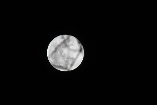 夜空の満月の美しい景色 — ストック写真