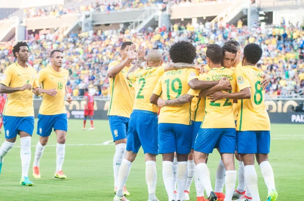 Brezilya, 8 Haziran 2016 tarihinde Orlando Florida 'daki Copa America Centenario' da Haiti ile karşılaştı.. 