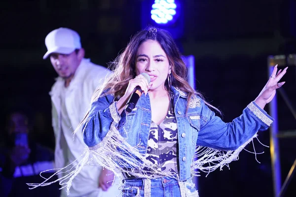 Singer Ally Brooke Post Match Concert Rendező Pepsi Exploria Stadionban — Stock Fotó