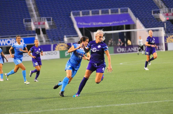Orlando Pride, 16 Temmuz 2016 'da Orlando Florida' da Chicago Stars 'a ev sahipliği yaptı.. 