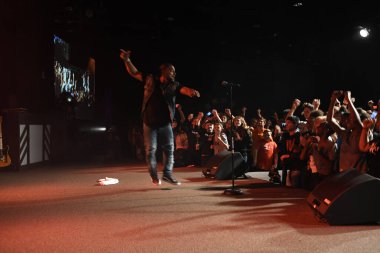 Crossover Kilisesi, 6 Ekim 2018 'de Tampa Florida' daki Crossover Kilisesi 'nde iki yıllık lezzet festivaline ev sahipliği yapıyor..  