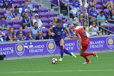 Orlando Pride 22 Nisan 2017 'de Orlando City Stadyumu' nda Washington Spirit 'e ev sahipliği yaptı.. 