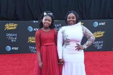 Kırmızı Halı Fotoğrafları 29 Mart 2019 Cumartesi günü Las Vegas 'taki Orleans Resort' ta düzenlenen 34. Yıldız Ödülleri sırasında çekildi.