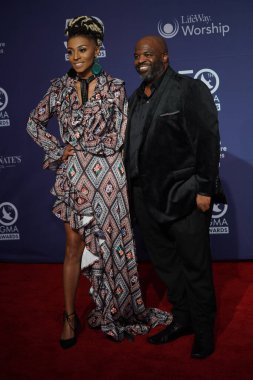 15 Ekim 2019 'da Nashville, Tennessee' deki Linbscome Üniversitesi 'nde verilen 50. GMA Dove Ödülleri sırasında kırmızı halı. 