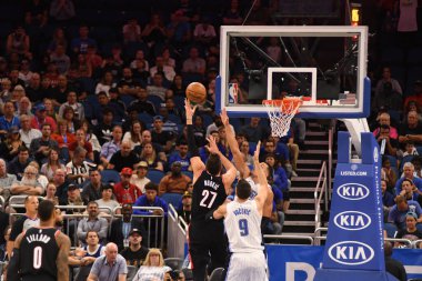 Orlando Magic 25 Ekim 2018 'de Orlando Florida' daki Amway Center 'da Portland Trail Blazers' ı sunar..  