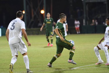 Los Angeles Galaksisi, 14 Temmuz 2020 'de Orlando Florida ABD' deki ESPN Vahşi Spor Dünyası 'nda düzenlenen MLS Sırt Turnuvası sırasında Portland Timbers ile karşı karşıya geldi.