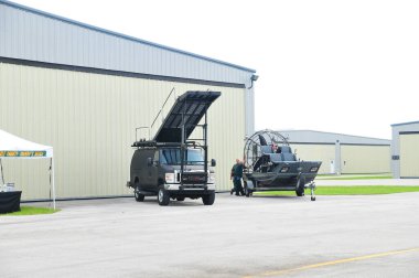 19 Eylül 2015 'te, Bebekler için Kahramanlar Sanford Florida' da bir bağış etkinliğine ev sahipliği yaptı..  