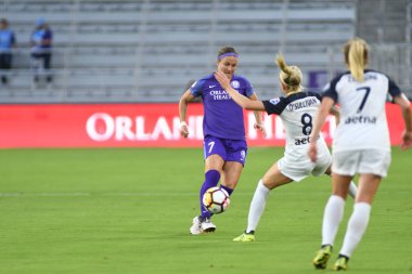 Orlando Pride, 23 Mayıs 2018 'de Orlando Florida' daki Exploria Stadyumu 'nda Kuzey Carolina Cesareti' ne ev sahipliği yapmaktadır..  