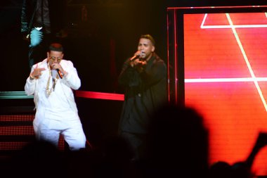 Baba Yankee ve Don Omar 7 Ağustos 2016 'da Orlando Florida' daki Amway Center 'da konser verdiler.. 