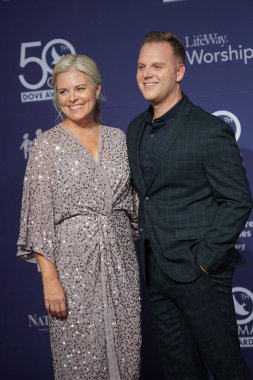 15 Ekim 2019 'da Nashville, Tennessee' deki Linbscome Üniversitesi 'nde verilen 50. GMA Dove Ödülleri sırasında kırmızı halı. 