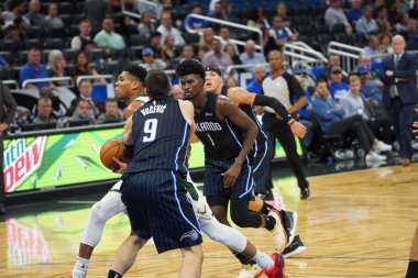 Orlando Magic, Orlando, Florida, ABD 'deki Amway Center' da Milwaukee Bucks 'a ev sahipliği yapıyor. 1 Kasım 2019.  