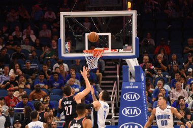Orlando Magic 25 Ekim 2018 'de Orlando Florida' daki Amway Center 'da Portland Trail Blazers' ı sunar.. 
