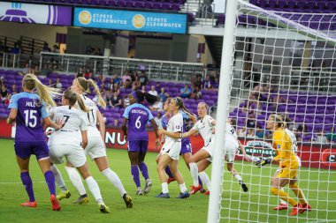 Foto Prides, 11 Mayıs 2019 Cumartesi günü Orlando City Stadyumu 'nda Portland Thorns FC' ye ev sahipliği yapıyor..