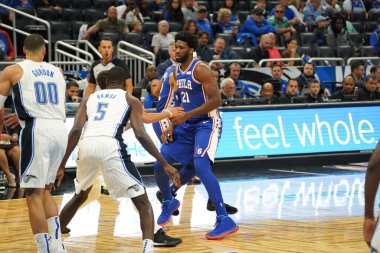 Orlando Magic 13 Ekim 2019 'da Florida, Orlando' daki Amway Center 'da Philadelphia 76ers' a ev sahipliği yaptı.. 