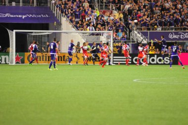 Orlando City SC, 8 Mayıs 2015 'te Florida' daki Kamp Dünyası Stadyumu 'nda Los Angeles Galaksisi' ne ev sahipliği yaptı.. 
