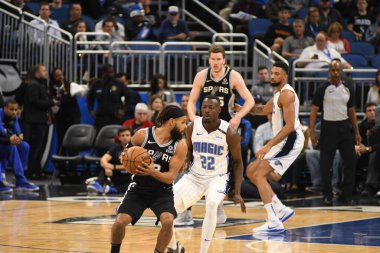 Orlando Magic, 19 Aralık 2018 tarihinde Orlando Florida 'daki Amway Center' da San Antonio Spurs 'a ev sahipliği yapmaktadır.. 