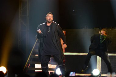 Baba Yankee ve Don Omar 7 Ağustos 2016 'da Orlando Florida' daki Amway Center 'da konser verdiler..  