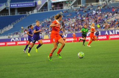 Orlando Pride sunucusu Houston Dash 23 Haziran 2016 'da Orlando Florida' daki Dünya Kampı Stadyumu 'nda..