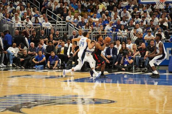 Orlando Magic Empfängt Die Toronto Rapters Während Der Nba Playoff — Stockfoto