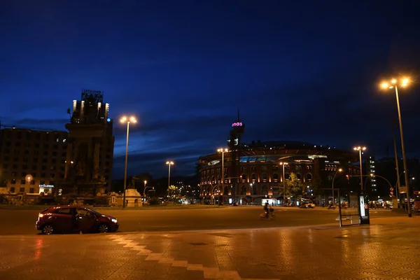 Akşamları şehir ışıklarına bak, şehir manzarası