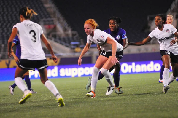 Orlando Pride 26 Ağustos 2016 'da Orlando Florida' daki Camp World Stadyumu 'nda Washington Spirit' e ev sahipliği yaptı..  