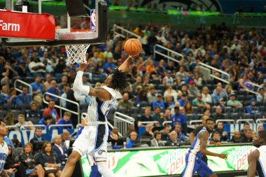 Orlando Magic 13 Ekim 2019 'da Florida, Orlando' daki Amway Center 'da Philadelphia 76ers' a ev sahipliği yaptı..  