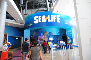 30 Ağustos 2016 'da Orlando Florida' daki güzel Orlando Eye 'daki Cirque du Soleil gösterisi.