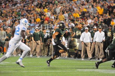 Kuzey Carolina 29 Aralık 2015 tarihinde Orlando Florida 'daki Kamp Dünya Stadyumu' nda oynanan Russell Atletizm Kupası 'nda Baylor ile karşılaşacak.. 