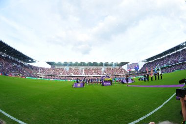 Orlando City, 5 Mart 2017 'de Orlando City Stadyumu' nda NYC FC 'ye ev sahipliği yaptı..  