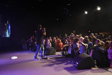 Crossover Kilisesi, 6 Ekim 2018 'de Tampa Florida' daki Crossover Kilisesi 'nde iki yıllık lezzet festivaline ev sahipliği yapıyor..  