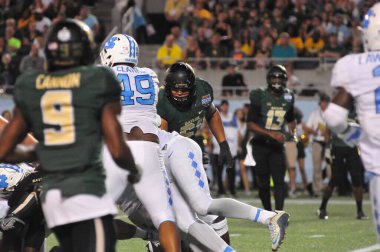 Kuzey Carolina 29 Aralık 2015 tarihinde Orlando Florida 'daki Kamp Dünya Stadyumu' nda oynanan Russell Atletizm Kupası 'nda Baylor ile karşılaşacak..