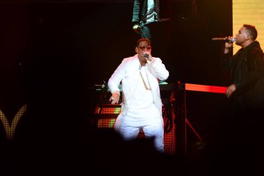 Baba Yankee ve Don Omar 7 Ağustos 2016 'da Orlando Florida' daki Amway Center 'da konser verdiler.. 